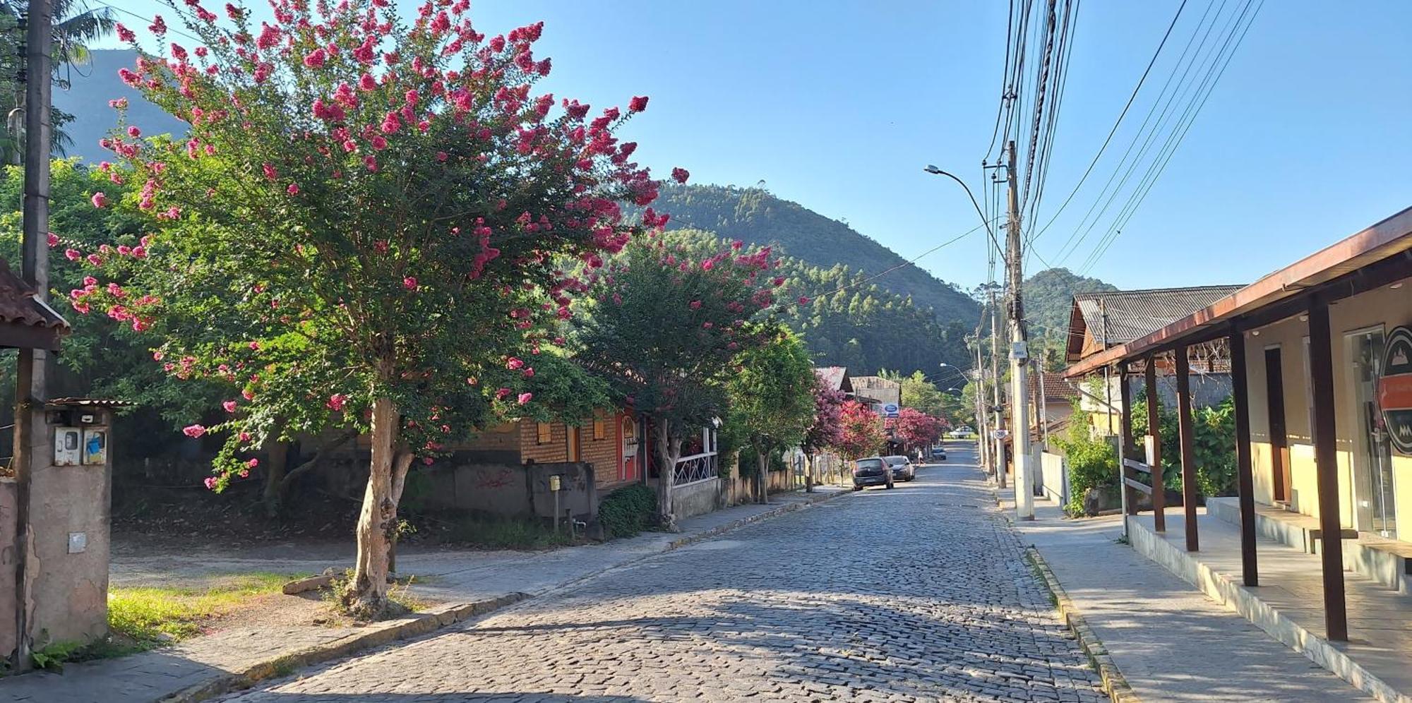 Chales Metanoia Sao Pedro da Serra  Camera foto